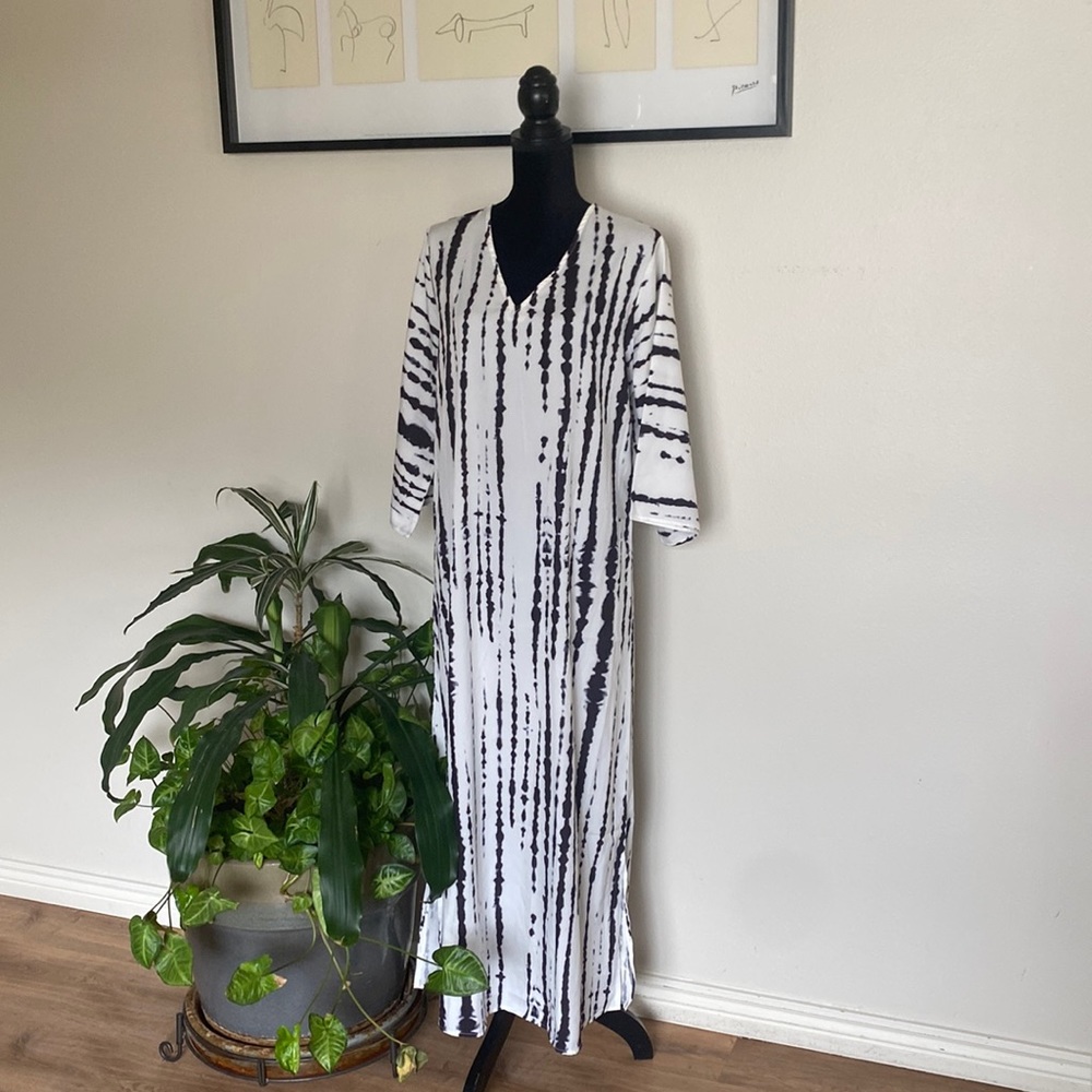 Made with Love Tie Die V-neck maxi dress